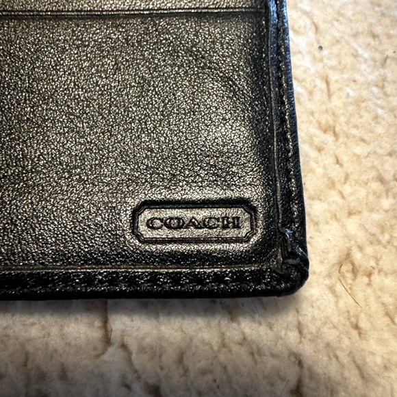 Coach wallet EUC - Picture 6 of 8